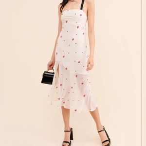 Finders Keepers Vanilla Floral Kiss Chi Chi Slit-Hem Dress
